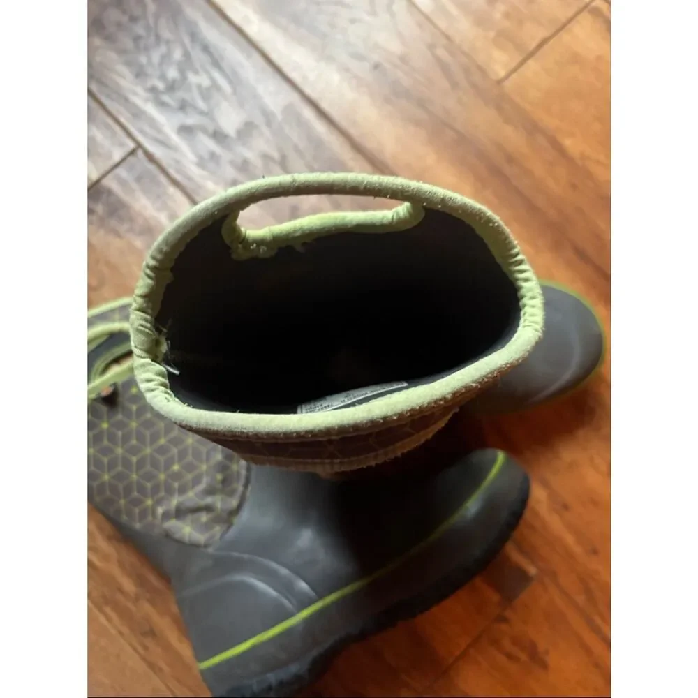 Bogs Gray Rain Boots with Lime Trim